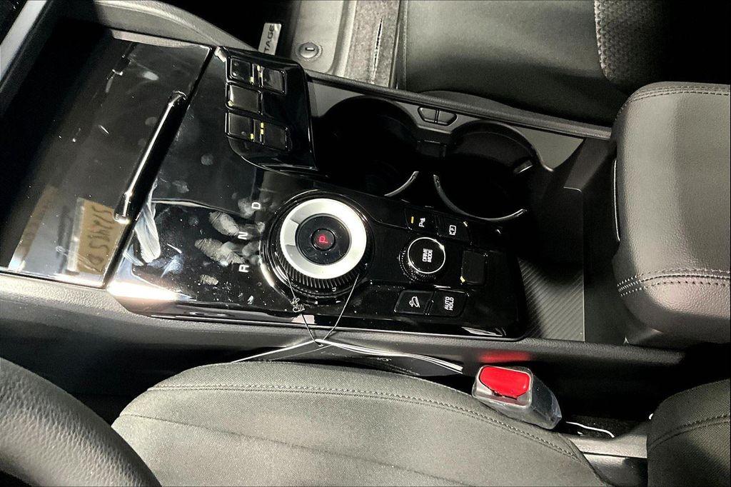 new 2025 Kia Sportage Hybrid car, priced at $30,755