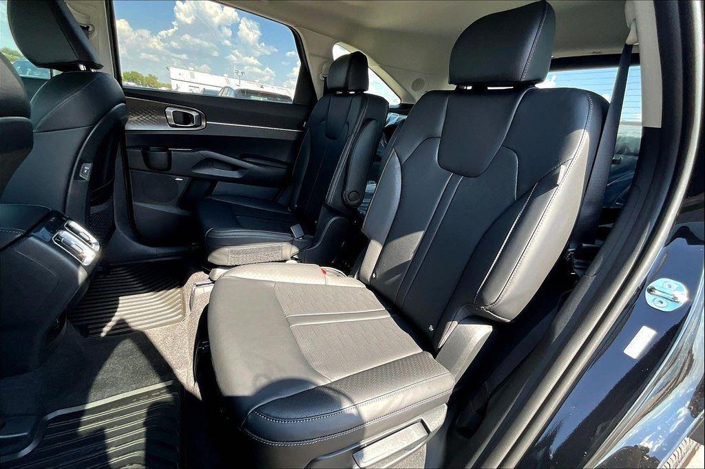new 2026 Kia Sorento car, priced at $42,330