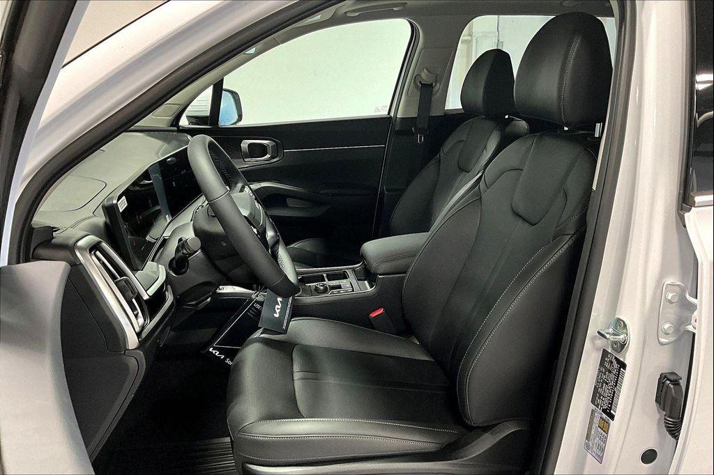 new 2026 Kia Sorento car, priced at $42,775
