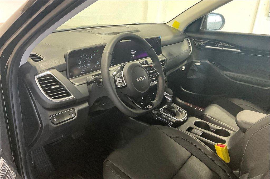 new 2026 Kia Seltos car, priced at $34,170