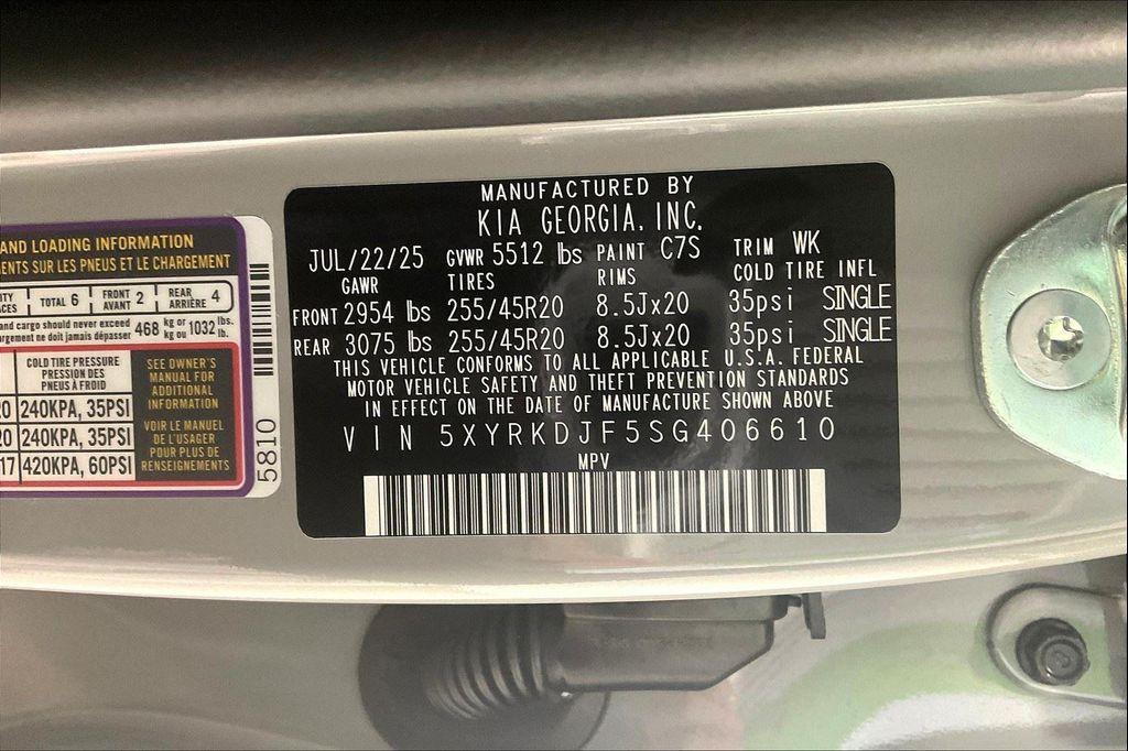 new 2025 Kia Sorento car, priced at $48,715