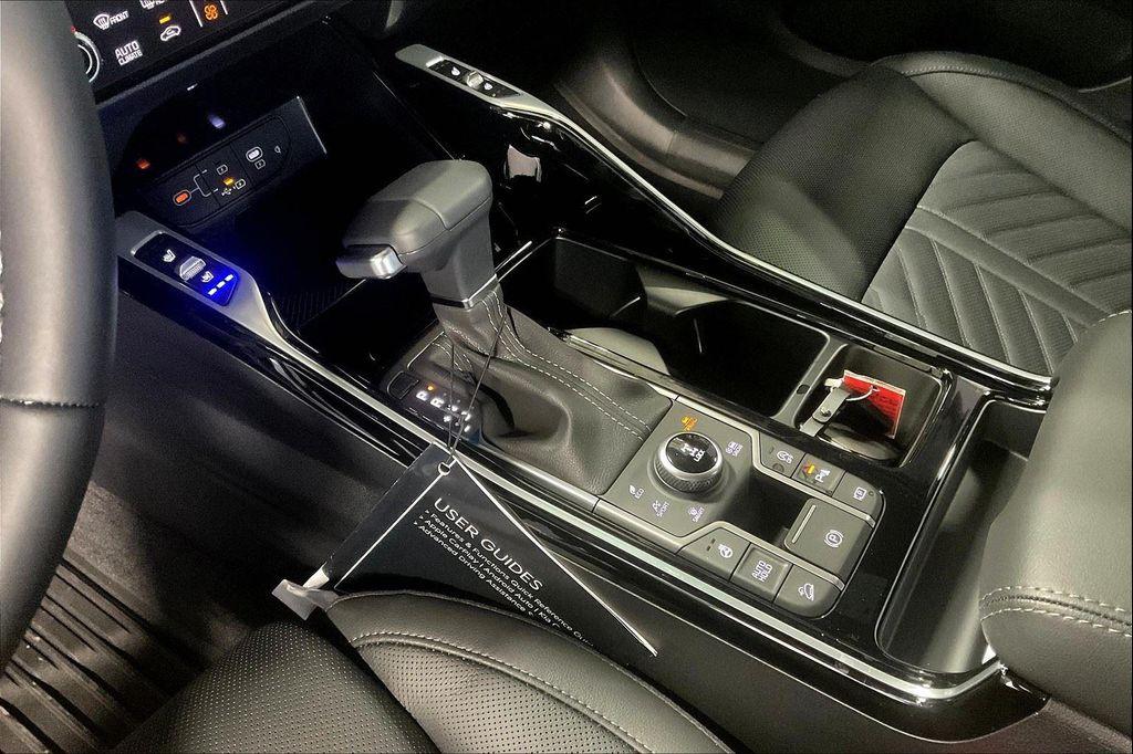 new 2025 Kia Sorento car, priced at $48,715