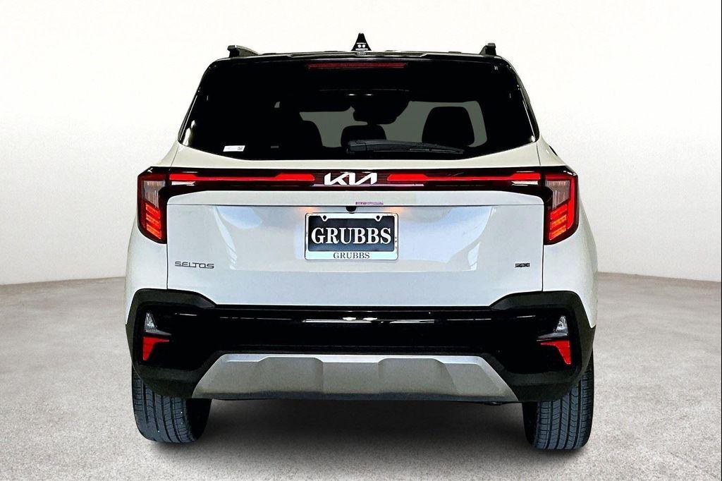 new 2024 Kia Seltos car, priced at $32,035