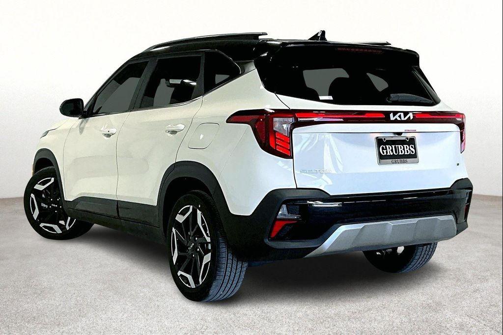 new 2024 Kia Seltos car, priced at $32,035