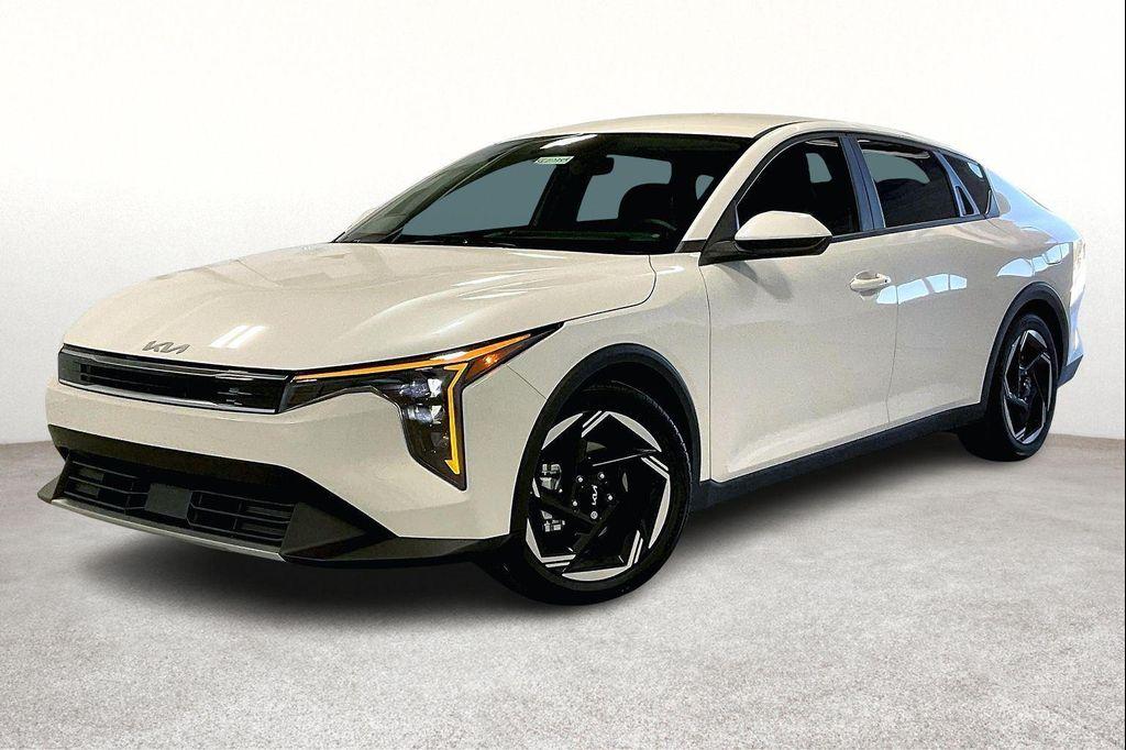 new 2025 Kia K4 car, priced at $25,580