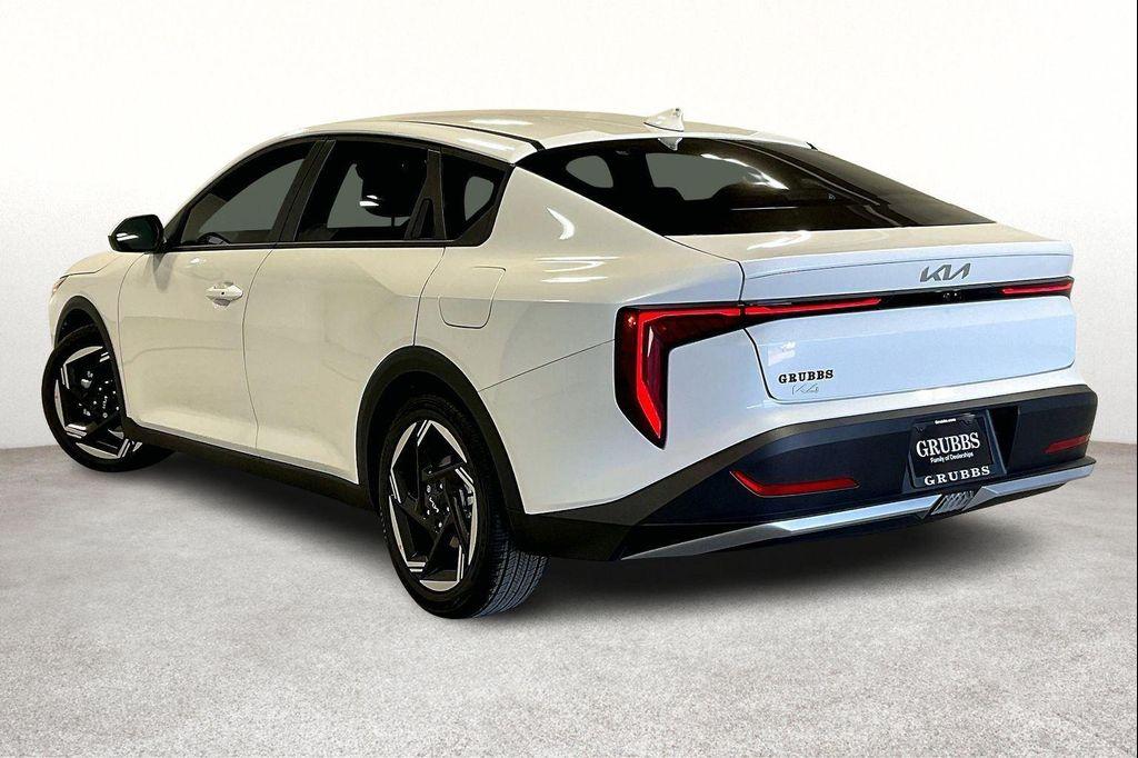 new 2025 Kia K4 car, priced at $25,580