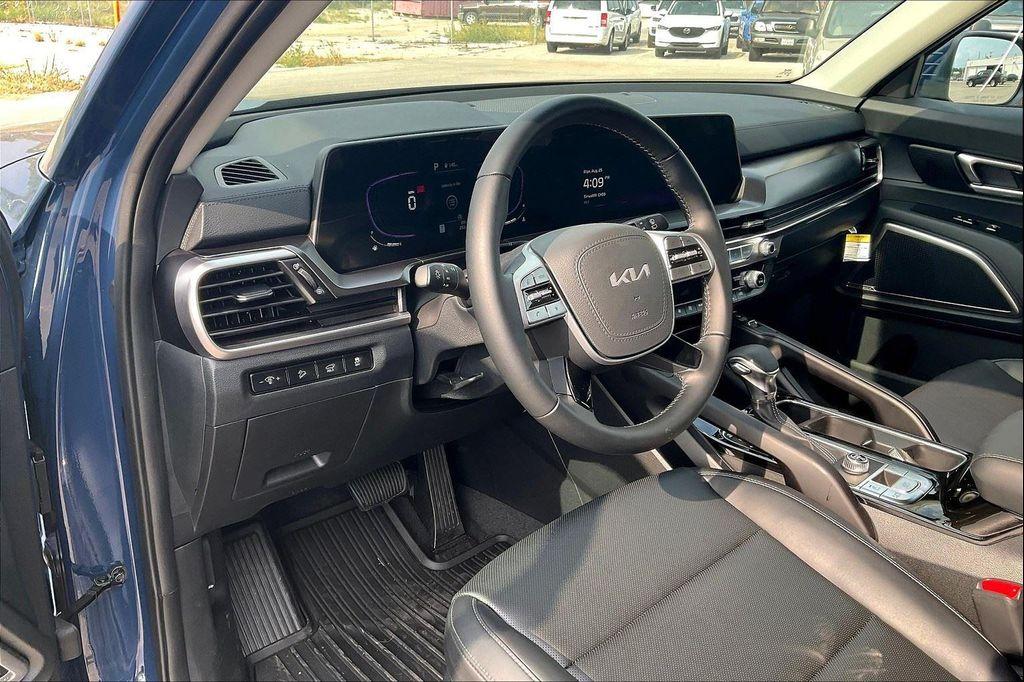 new 2025 Kia Telluride car, priced at $41,380