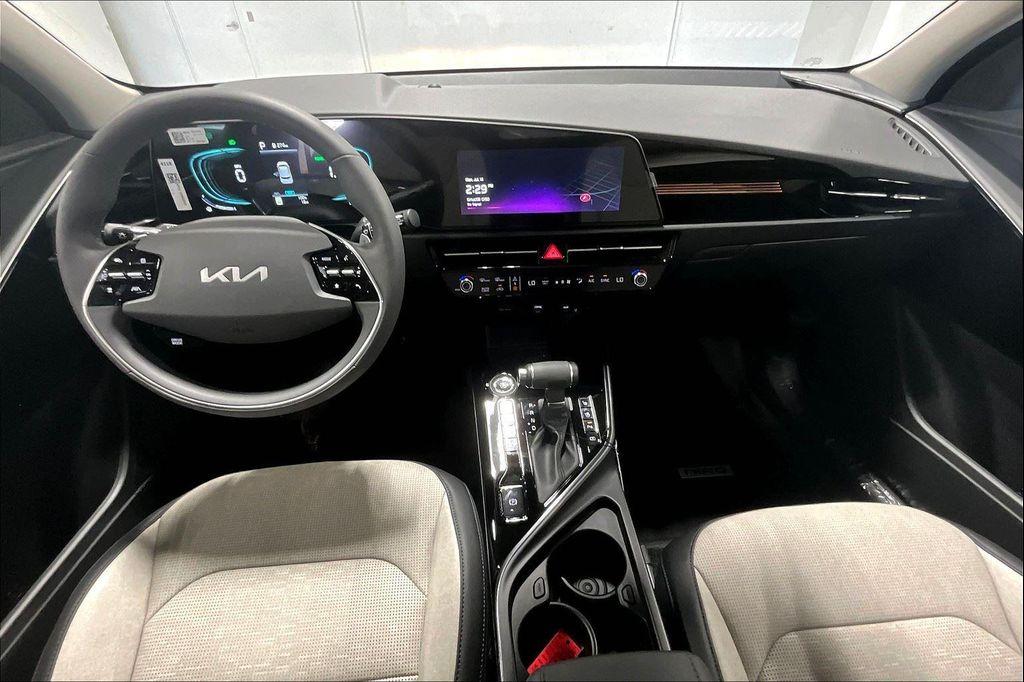 new 2025 Kia Niro car, priced at $34,955
