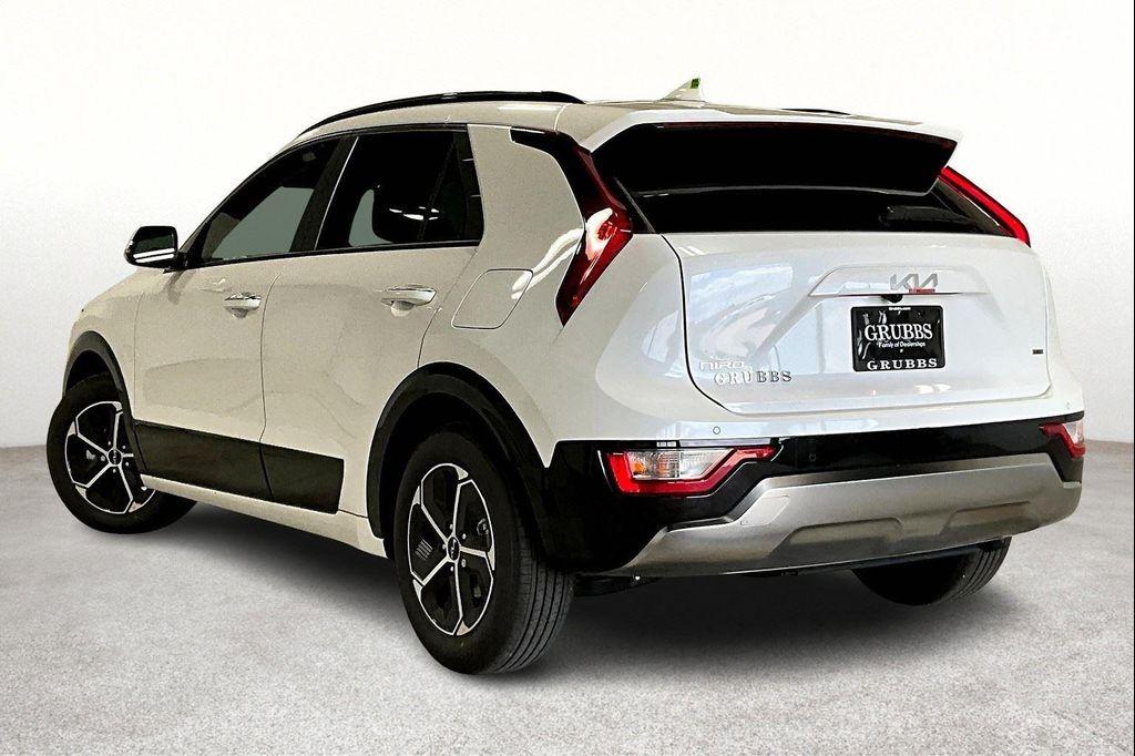 new 2025 Kia Niro car, priced at $34,955