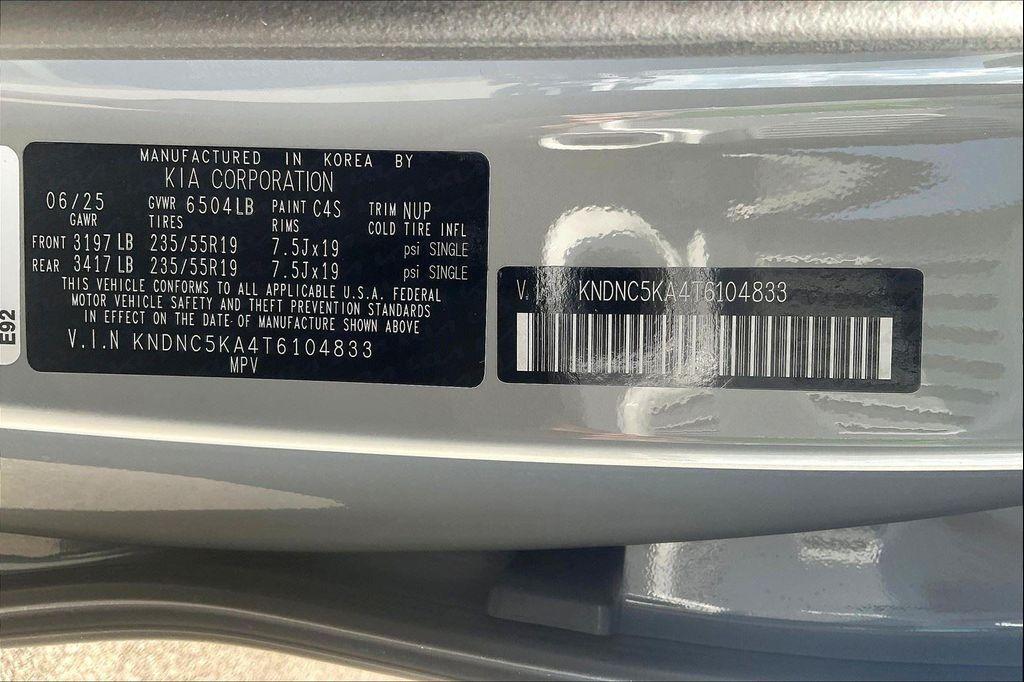new 2026 Kia Carnival Hybrid car, priced at $45,465
