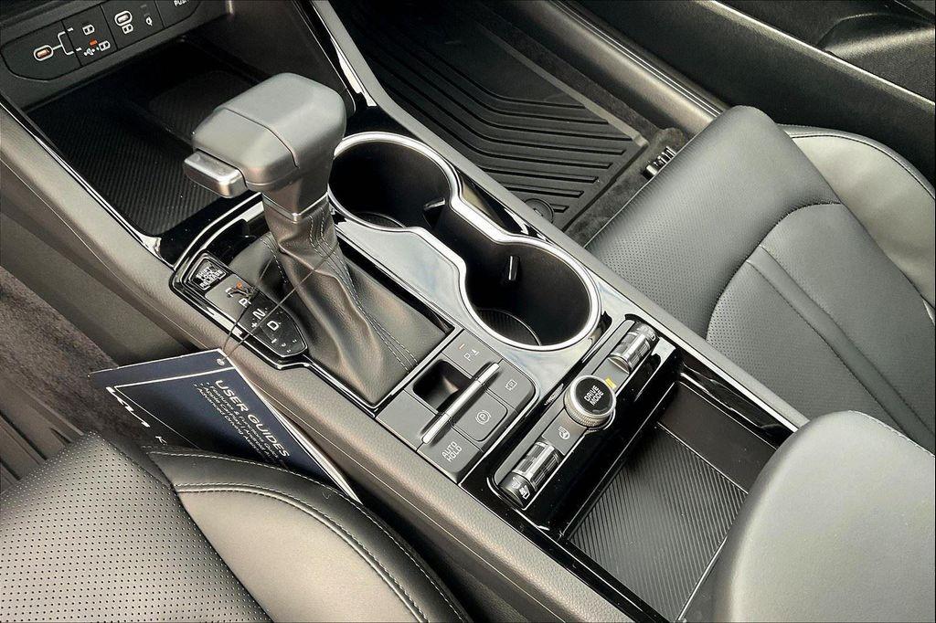 new 2026 Kia K5 car, priced at $36,065