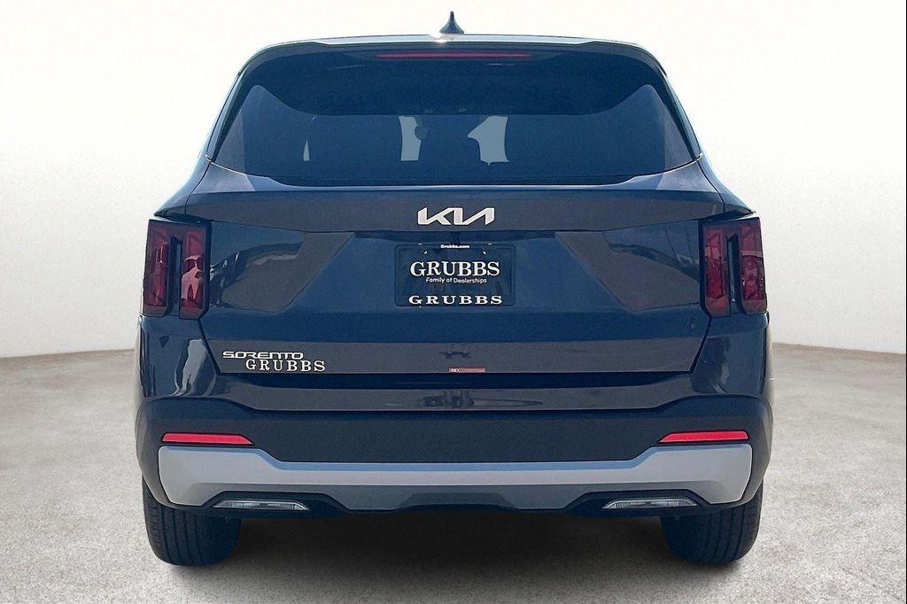 new 2026 Kia Sorento car, priced at $33,870