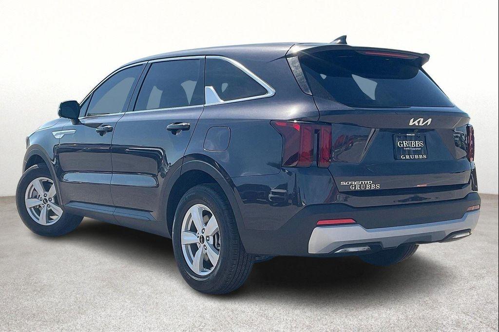new 2026 Kia Sorento car, priced at $33,870