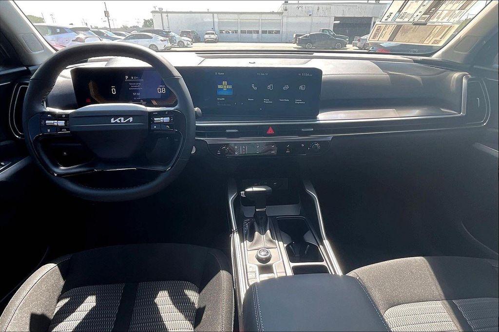 new 2026 Kia Sorento car, priced at $33,870