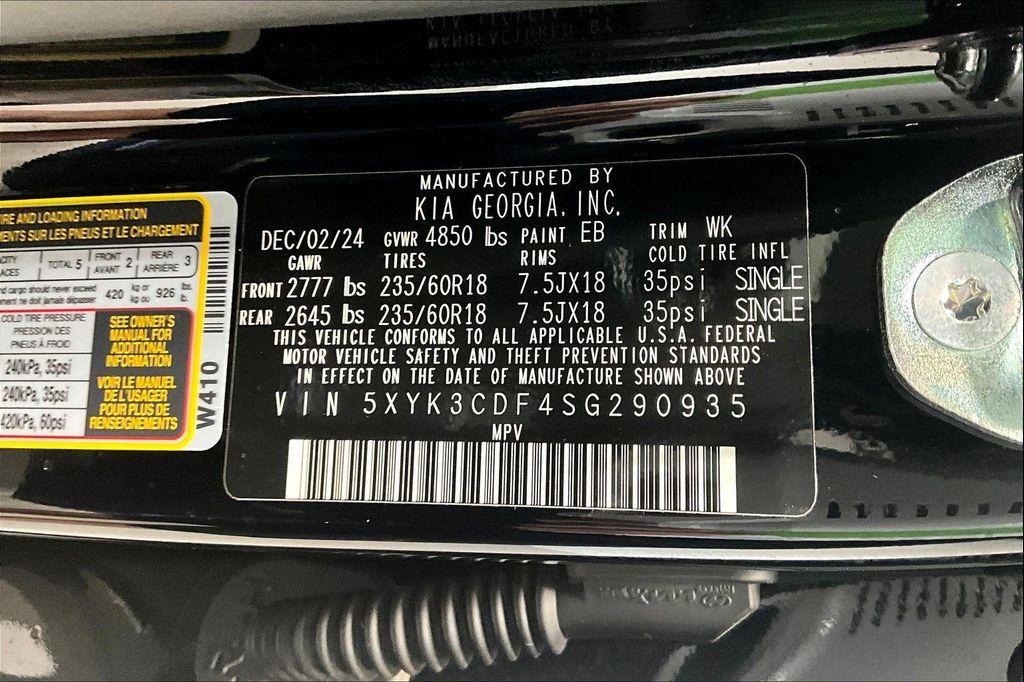 new 2025 Kia Sportage car, priced at $34,140