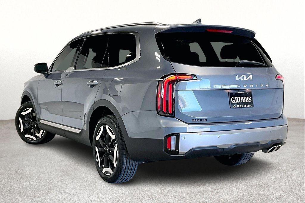 new 2025 Kia Telluride car, priced at $44,685