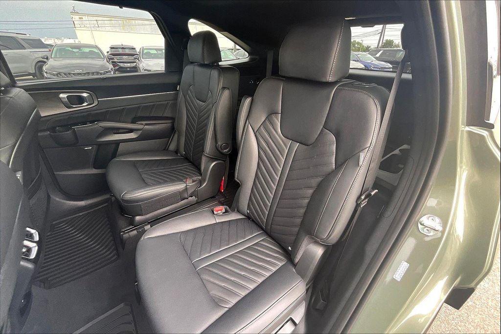 new 2026 Kia Sorento car, priced at $48,035