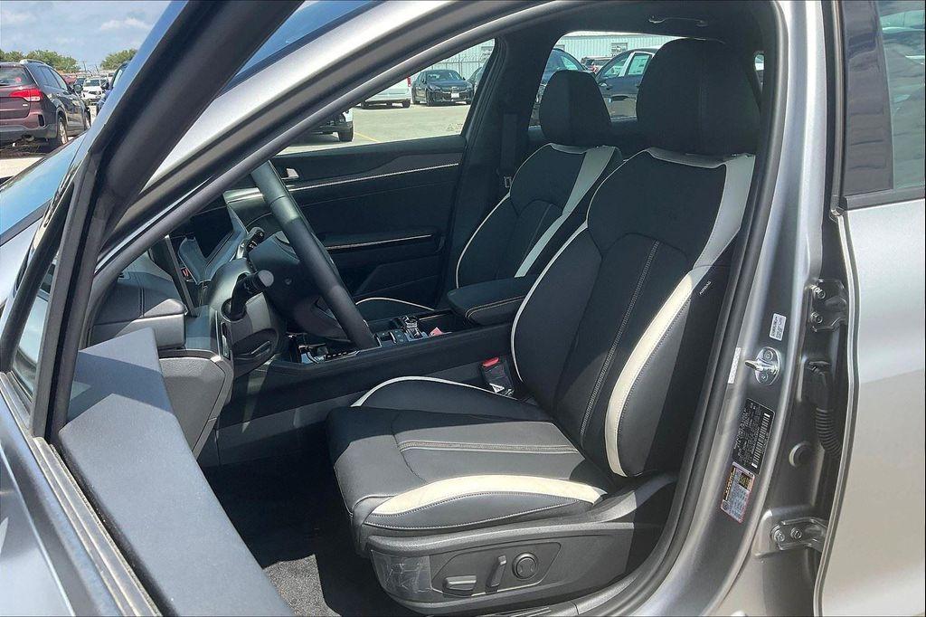 new 2025 Kia K5 car, priced at $32,245