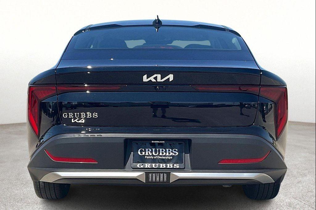 new 2025 Kia K4 car, priced at $25,165