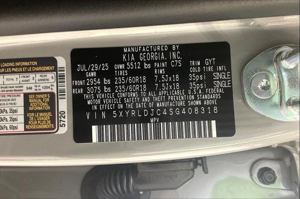 new 2025 Kia Sorento car, priced at $39,295