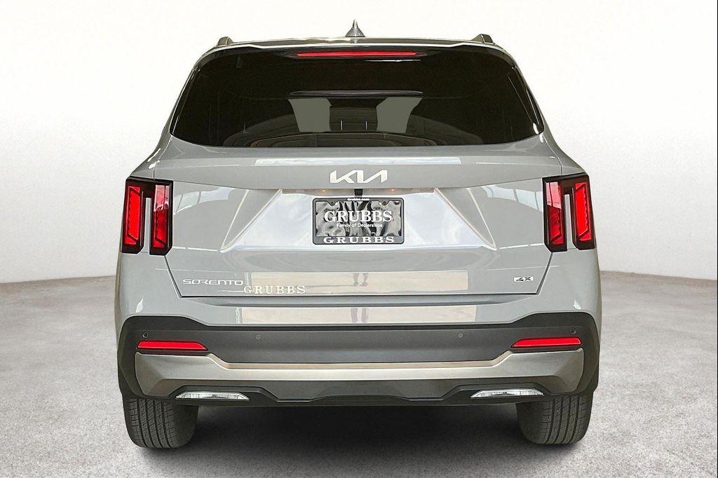 new 2025 Kia Sorento car, priced at $39,295