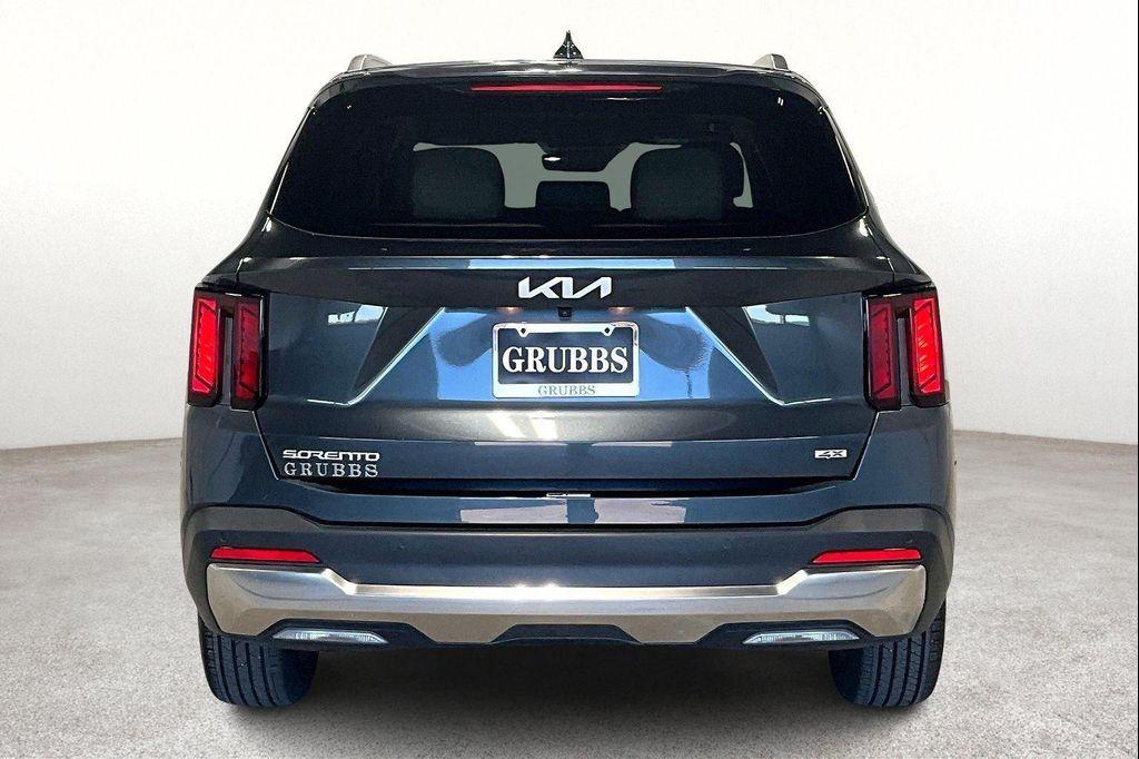 new 2024 Kia Sorento car, priced at $40,000
