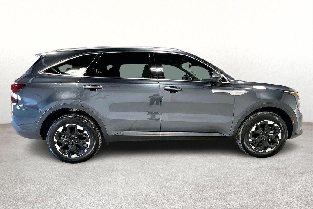 new 2024 Kia Sorento car, priced at $40,000