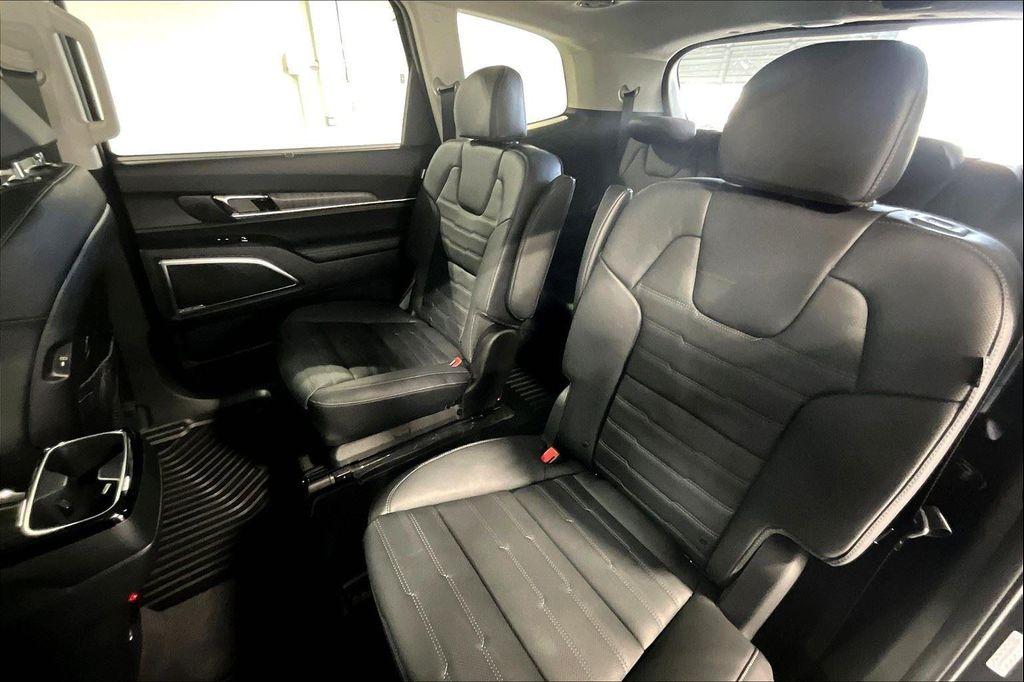 new 2025 Kia Telluride car, priced at $53,555