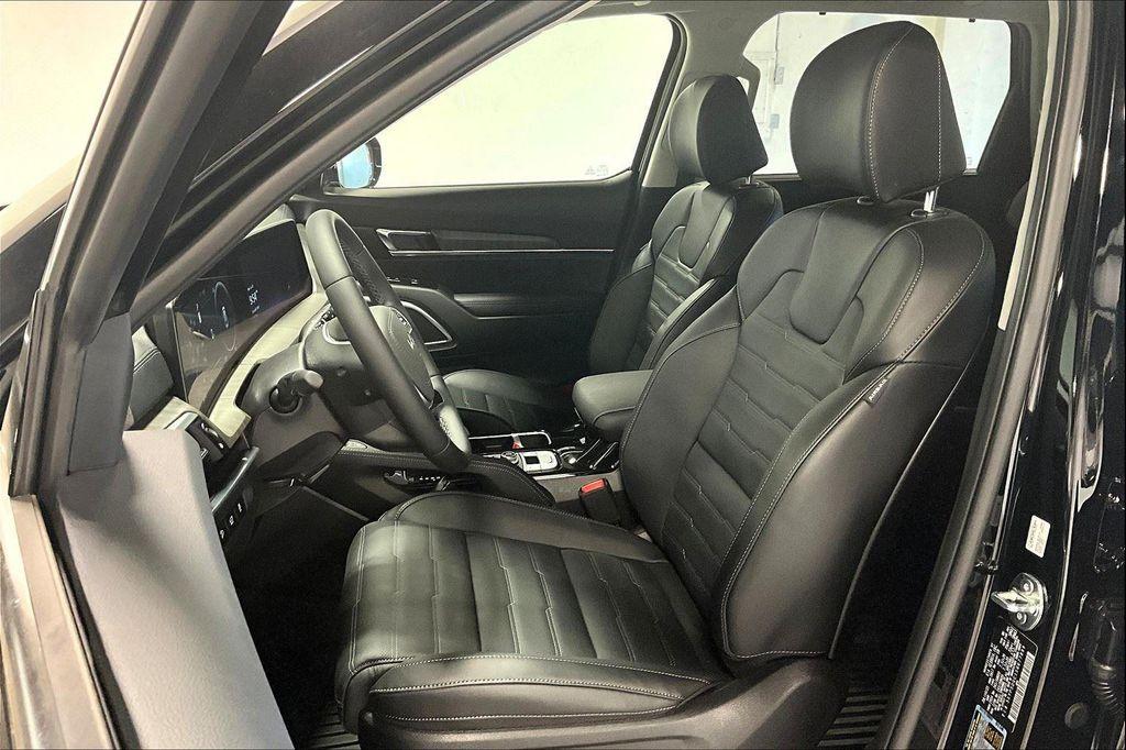 new 2025 Kia Telluride car, priced at $53,555