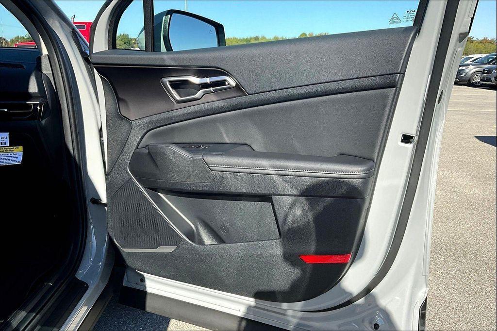 new 2026 Kia Sportage car, priced at $33,430