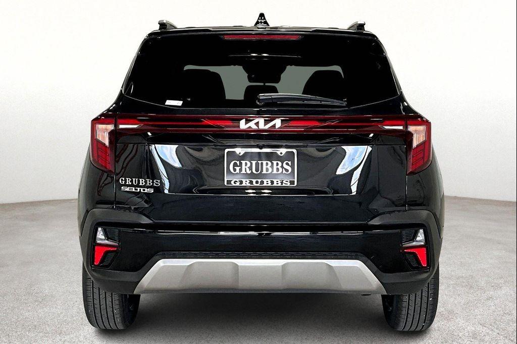 new 2025 Kia Seltos car, priced at $27,050
