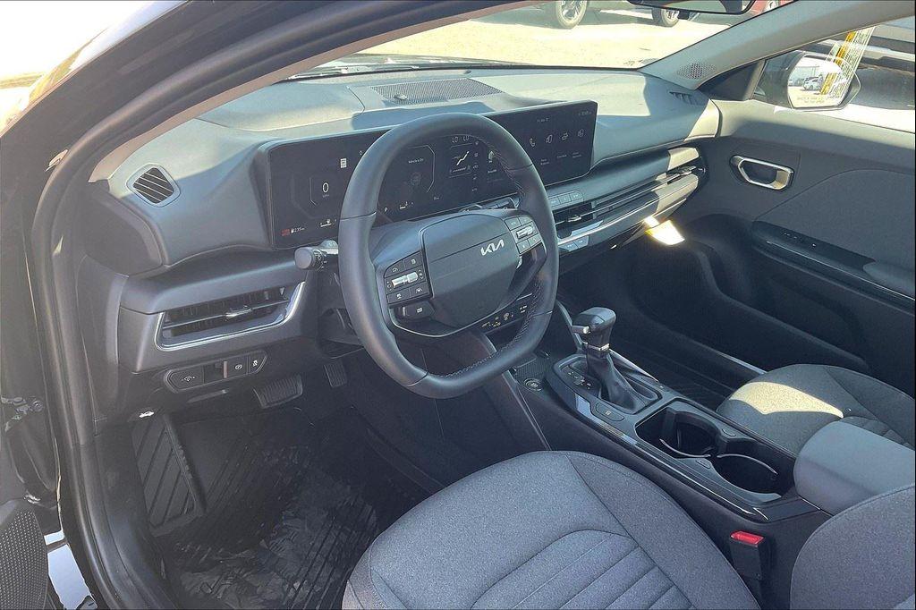 new 2025 Kia K4 car, priced at $25,165