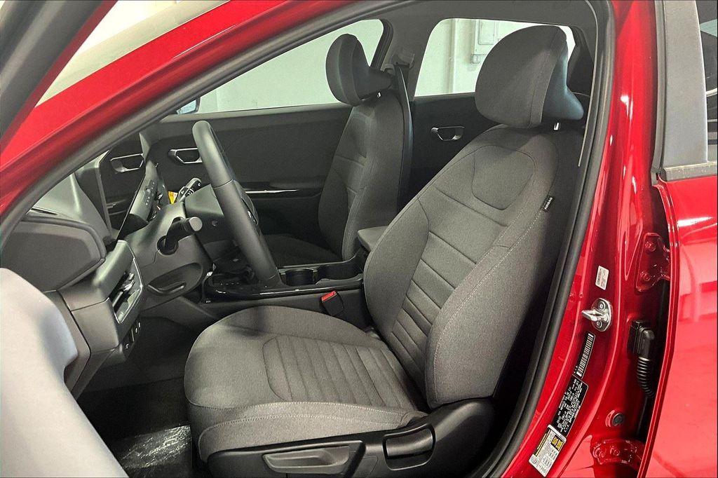 new 2025 Kia K4 car, priced at $25,660