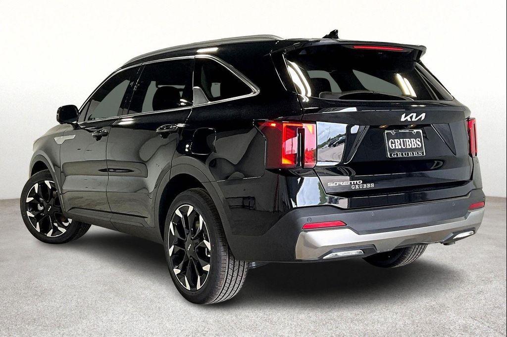 new 2025 Kia Sorento car, priced at $43,305