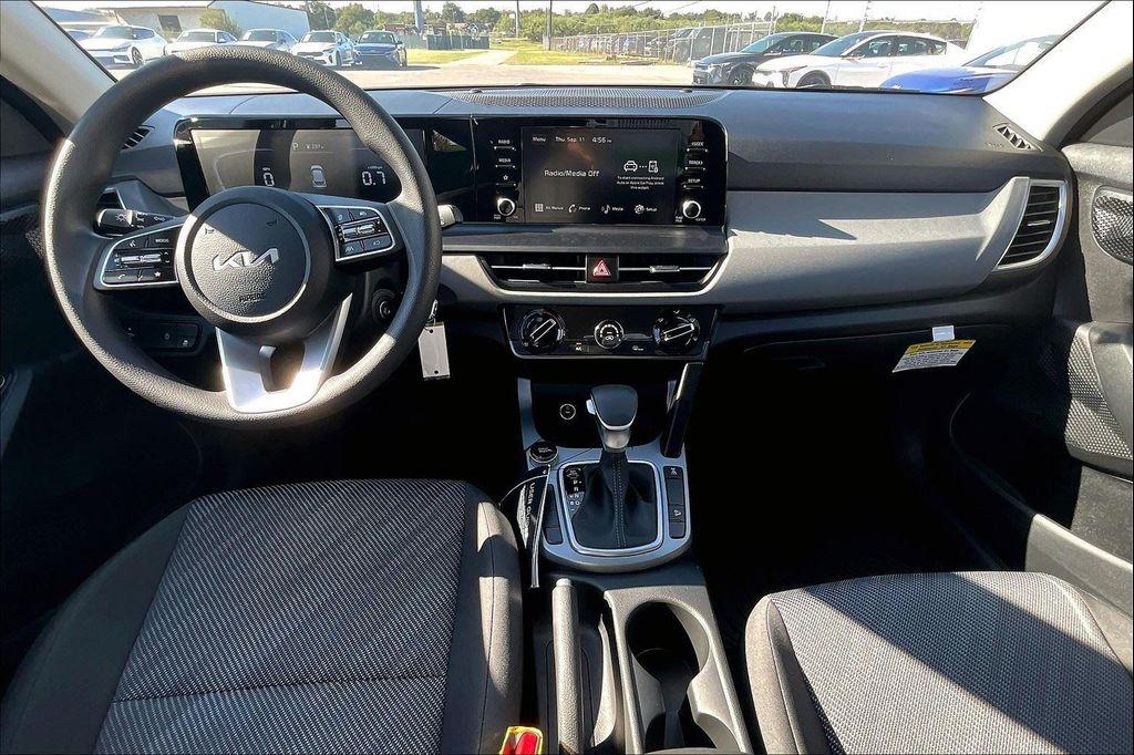 new 2026 Kia Seltos car, priced at $26,535