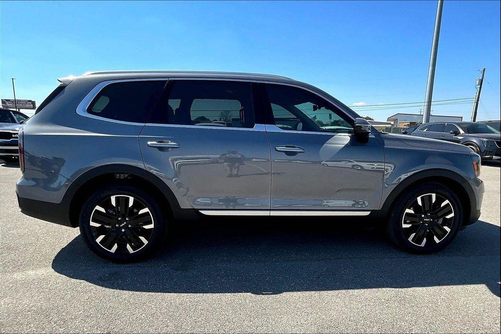 new 2025 Kia Telluride car, priced at $53,060