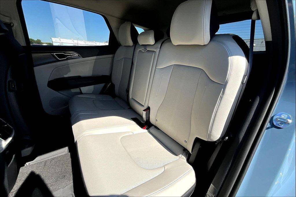 new 2026 Kia Sportage Hybrid car, priced at $35,165
