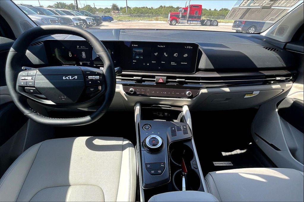 new 2026 Kia Sportage Hybrid car, priced at $35,165