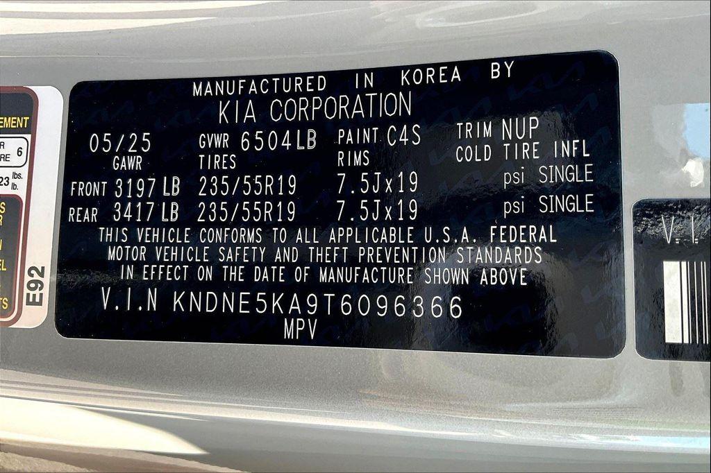 new 2026 Kia Carnival Hybrid car, priced at $51,660