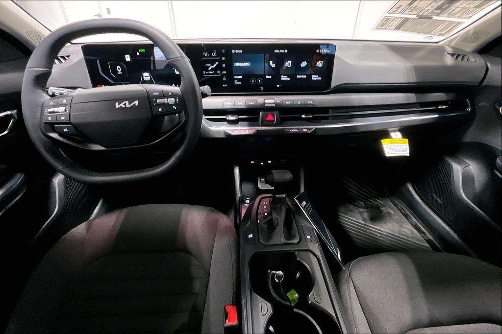 new 2025 Kia K4 car, priced at $25,580
