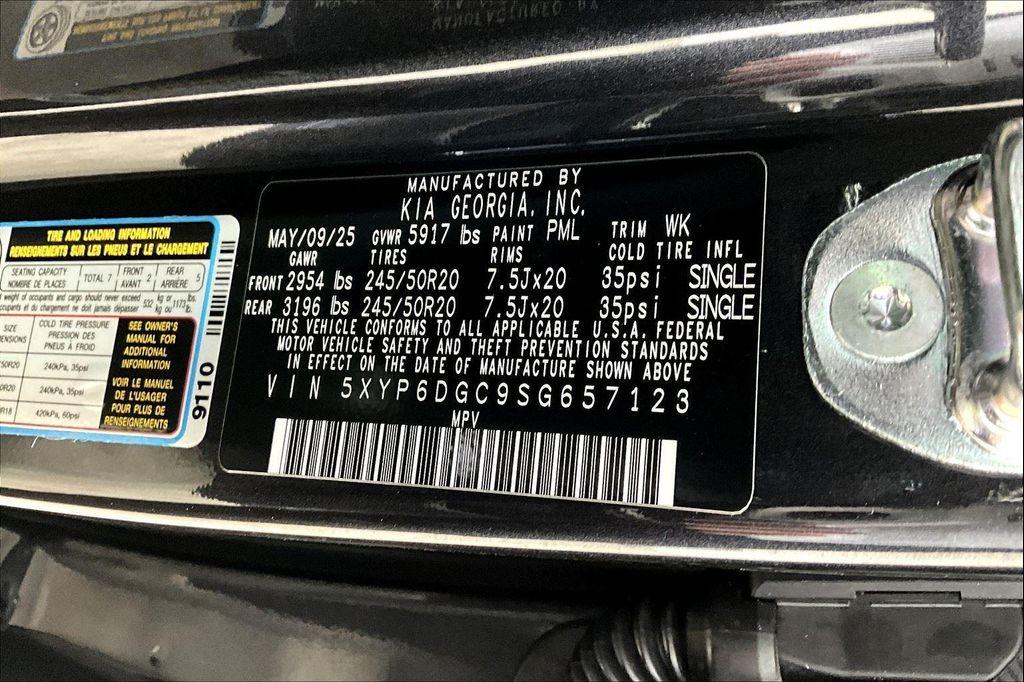 new 2025 Kia Telluride car, priced at $43,030