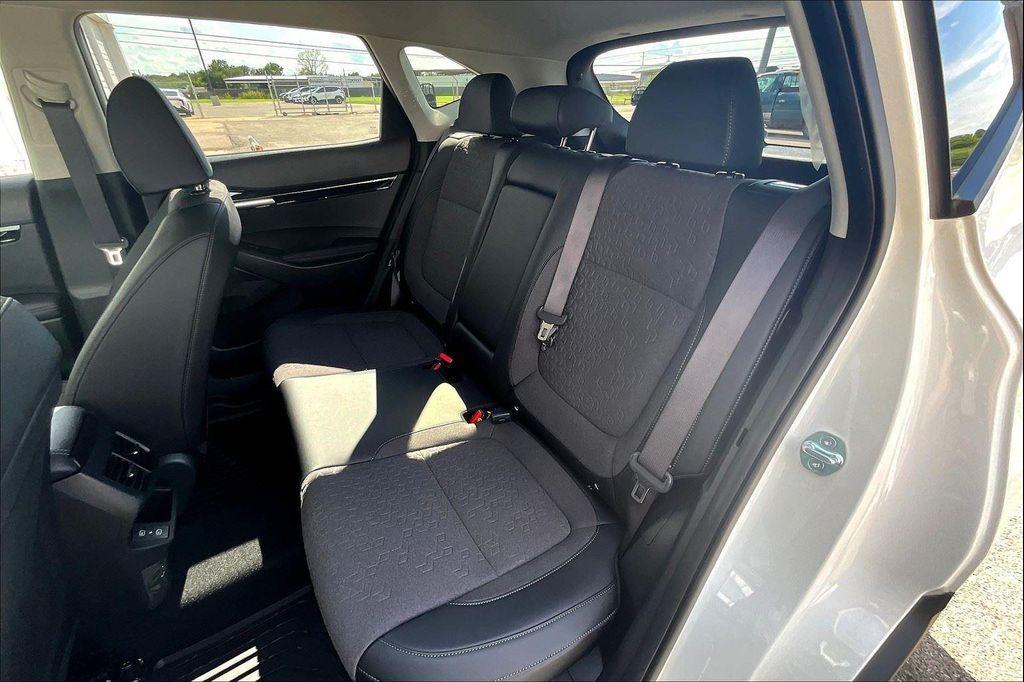 new 2026 Kia Seltos car, priced at $27,370