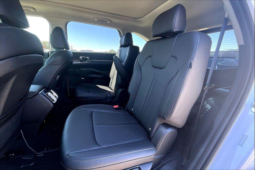 new 2026 Kia Sorento car, priced at $42,775