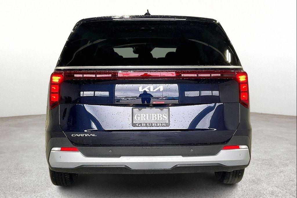 new 2026 Kia Carnival car, priced at $40,485