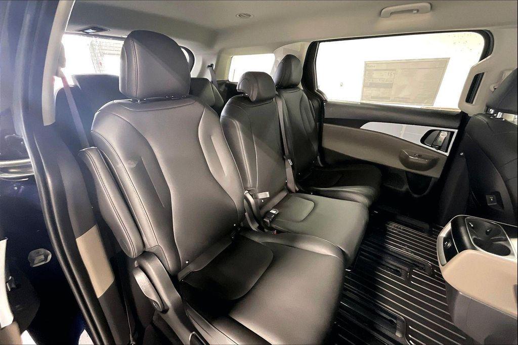new 2026 Kia Carnival car, priced at $40,485