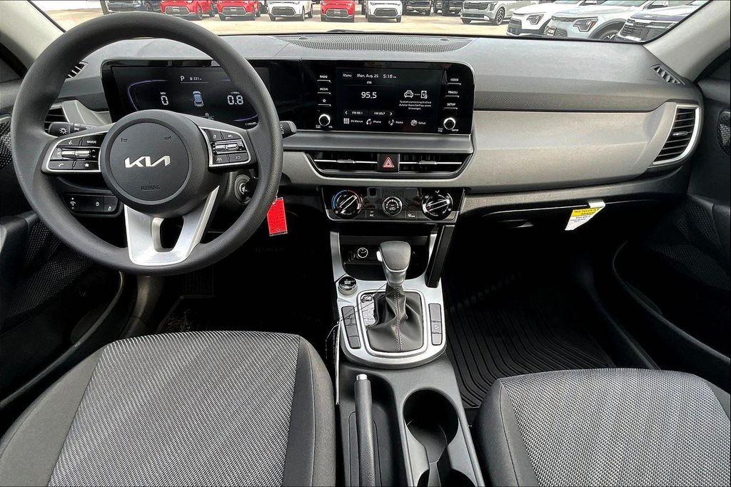 new 2026 Kia Seltos car, priced at $25,275