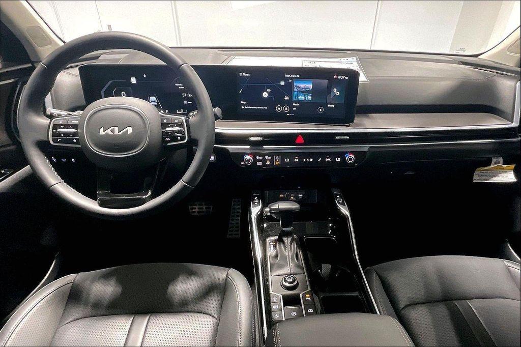 new 2025 Kia Sorento car, priced at $44,295