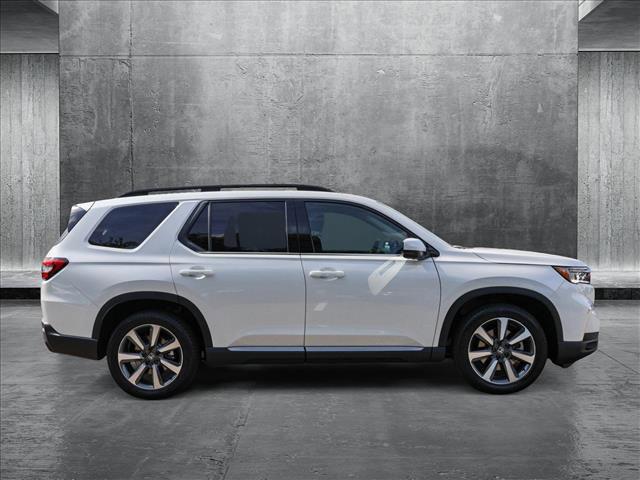 new 2025 Honda Pilot car, priced at $51,104
