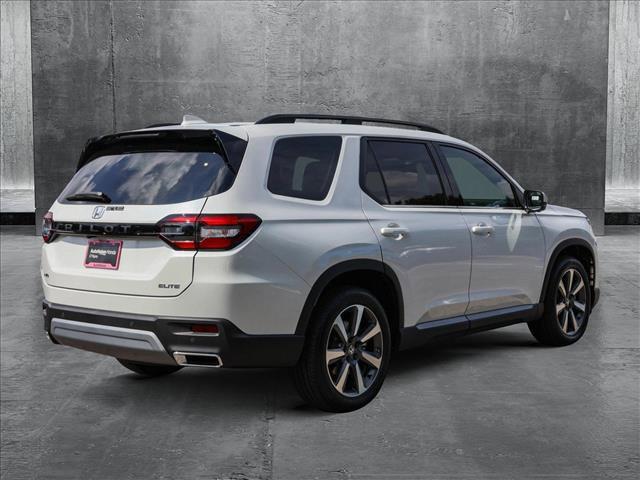 new 2025 Honda Pilot car, priced at $51,104