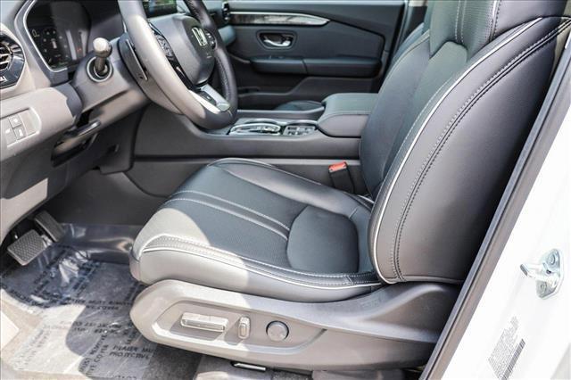 new 2025 Honda Pilot car, priced at $51,104